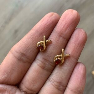 10k Gold Garnet Studs - New